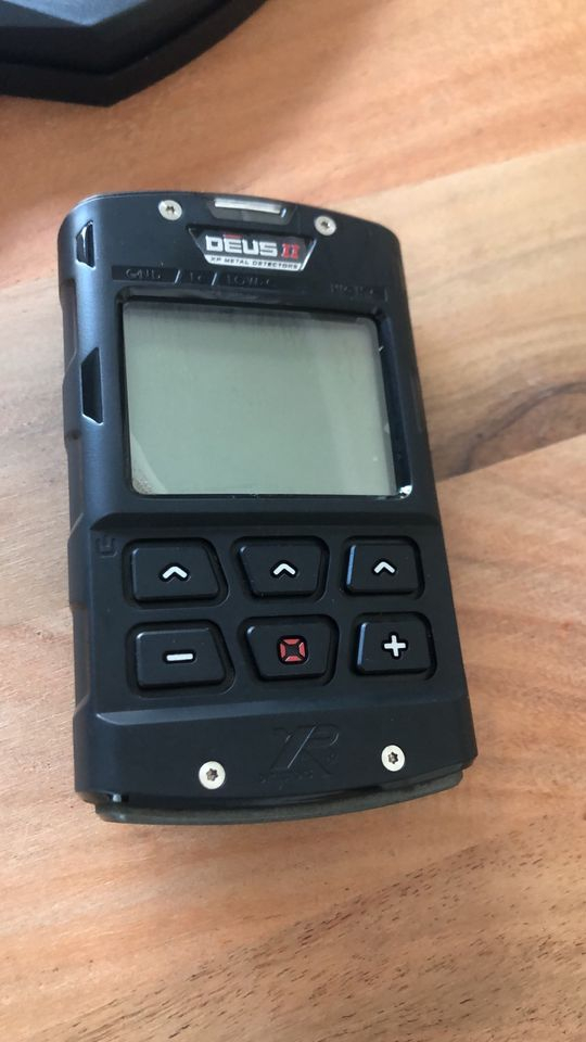 Détecteur de métaux XP Deus 2 avec écouteurs Radio ESC2 + garantie - Miniature 8