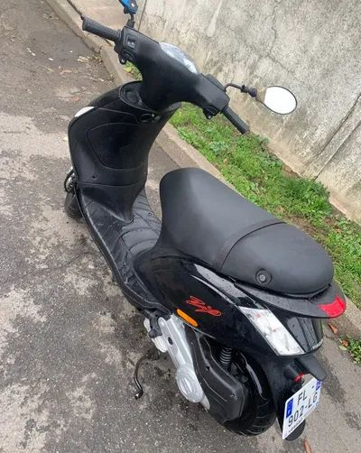 Scooter Zip