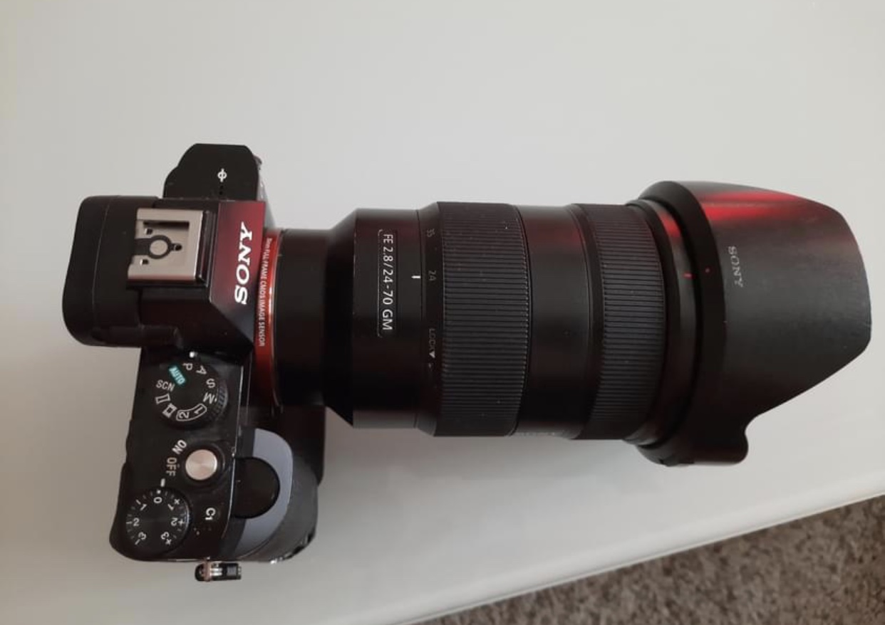 Sony alpha 7 Mark 1 avec objectif en kit et objectif GM 24-70 mm - Miniature 2