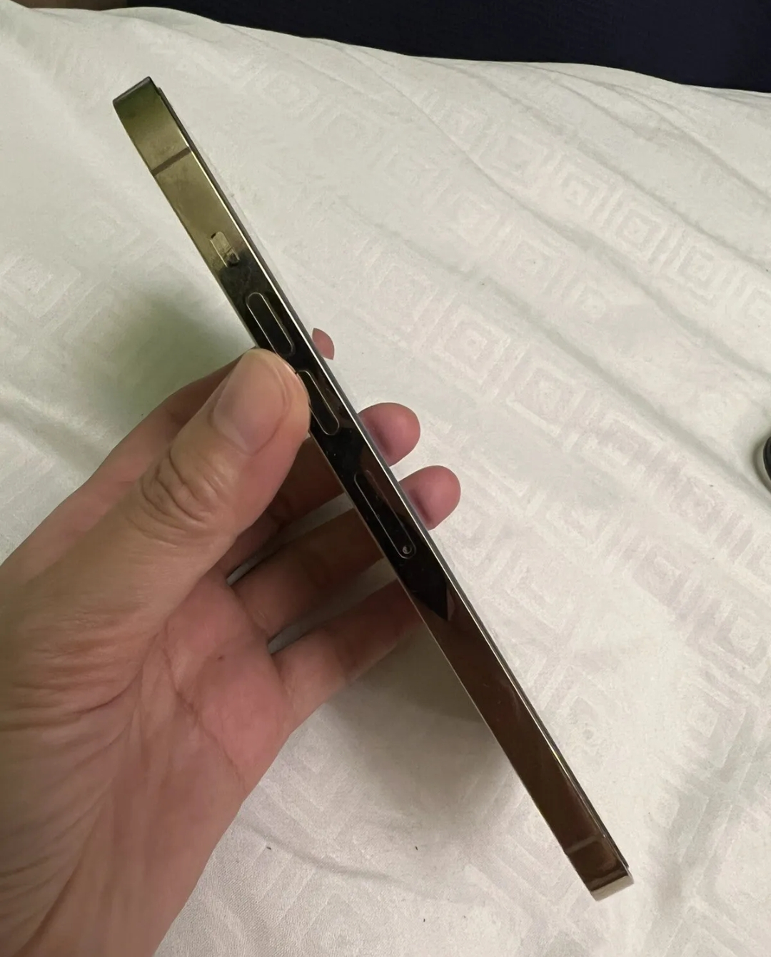 IPHONE 13 PRO MAX GOLD - Miniature 2
