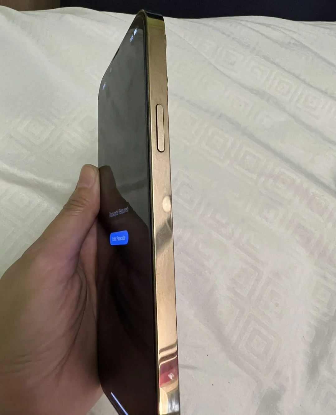 IPHONE 13 PRO MAX GOLD - Miniature 3