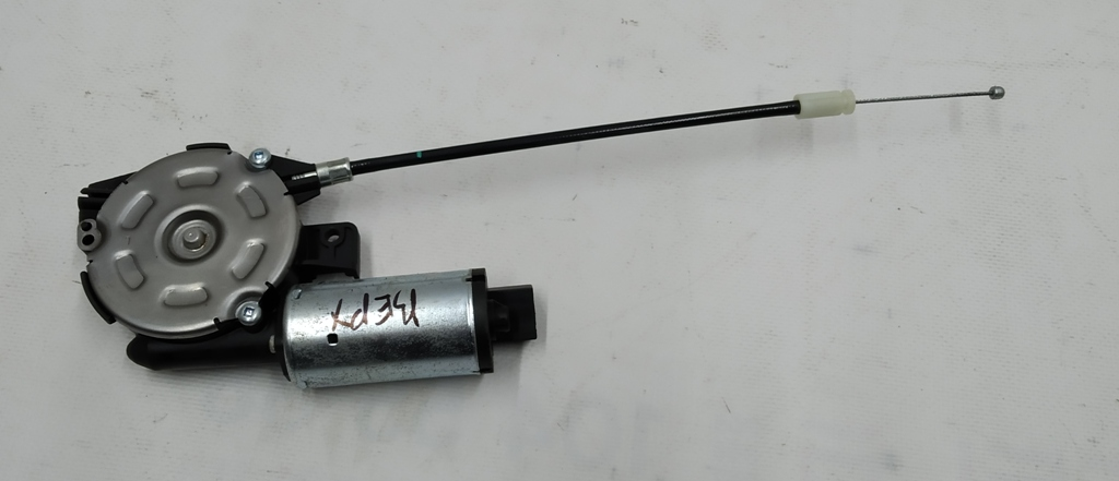 Moteur électrique pour déverrouiller le mécanisme de mouvement (traîneau) d'un seul siège droit de l