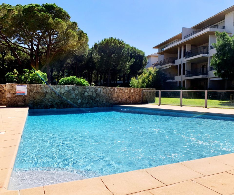EN EXCLUSIVITE : Votre 2 Pièces avec terrasse au calme