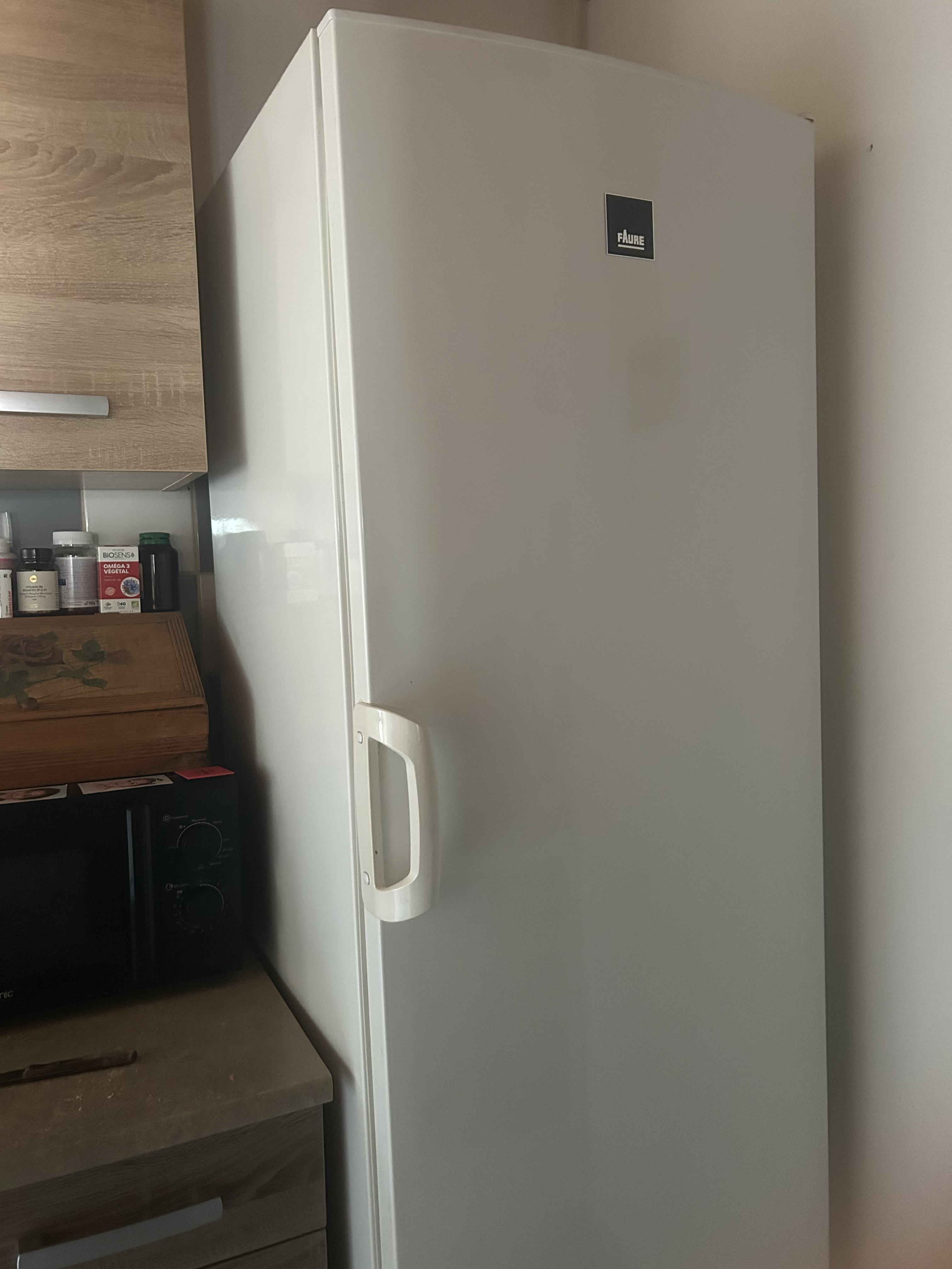 Grande frigo une porte