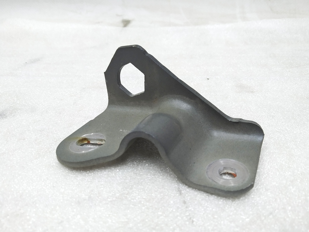 Support de fixation de longeron avant gauche Tesla  1069425-KR