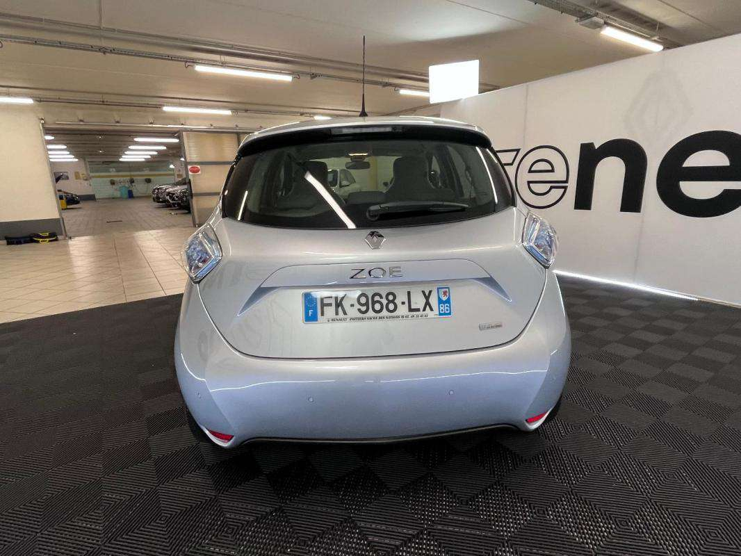 Superbe Renault Zoe quasi neuf - Miniature 2