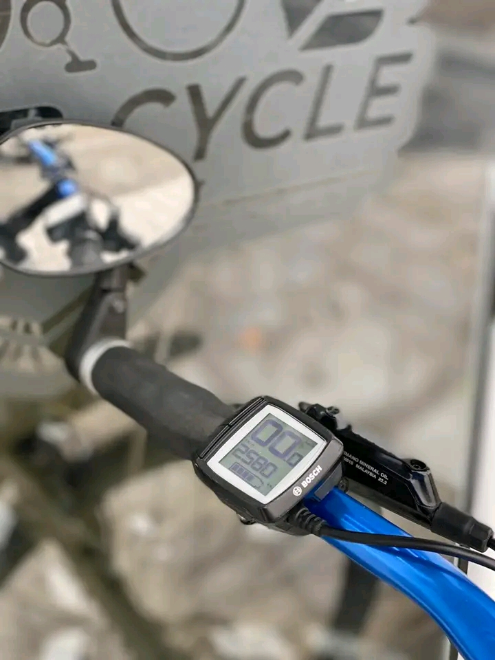 Vélo électrique de marque