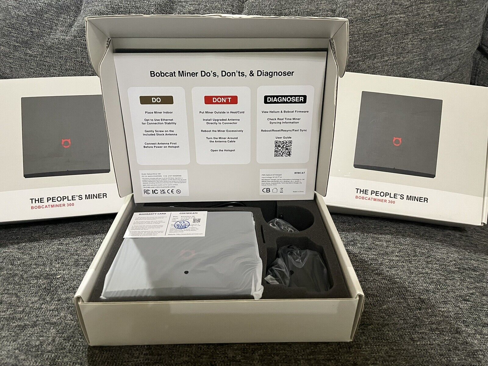 Bobcat Miner 300 Helium Hotspot for HNT - Black