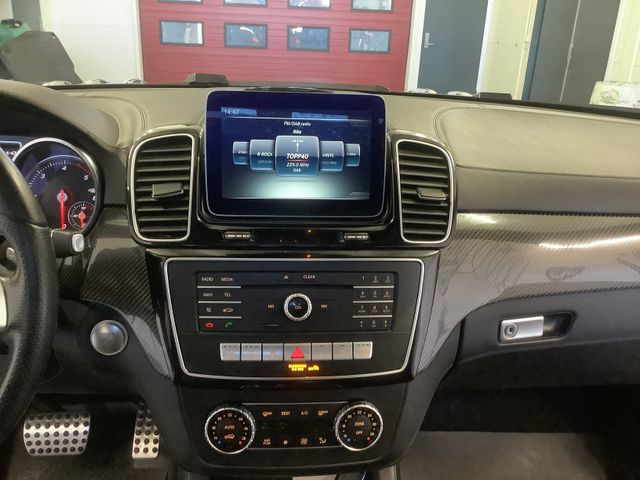 Mercedes Benz GLS