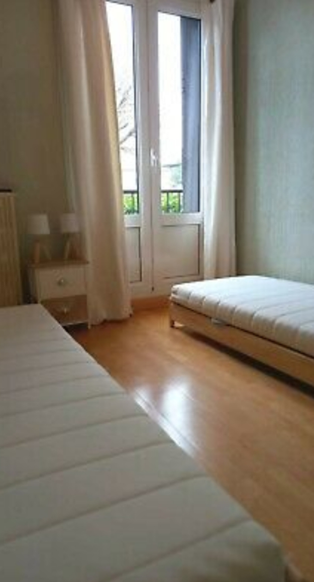 BIARRITZ - Appartement traversant RDC - 4 personnes - 2 Chambres - Parking