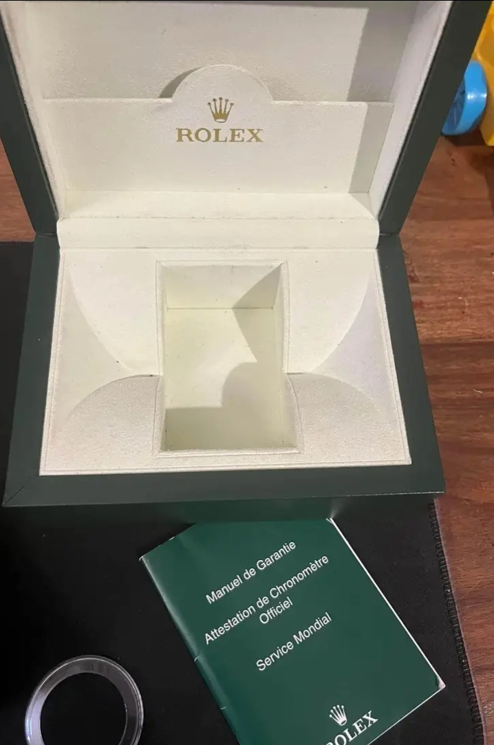 ROLEX SUBMARINER
