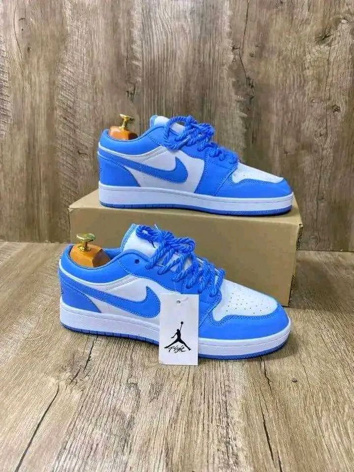 Chaussures pour femmes et pour homme de très bonnes qualités - Miniature 3