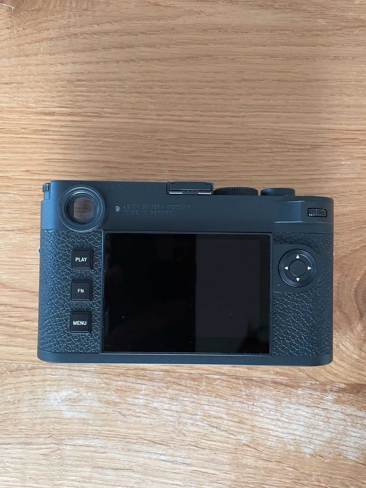 Leica M11 peint en noir