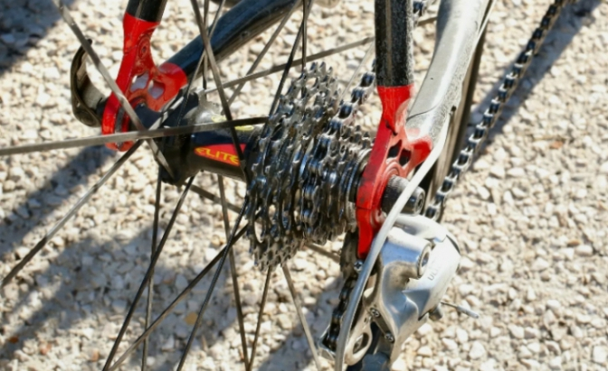 Vélo de course état tout neuf