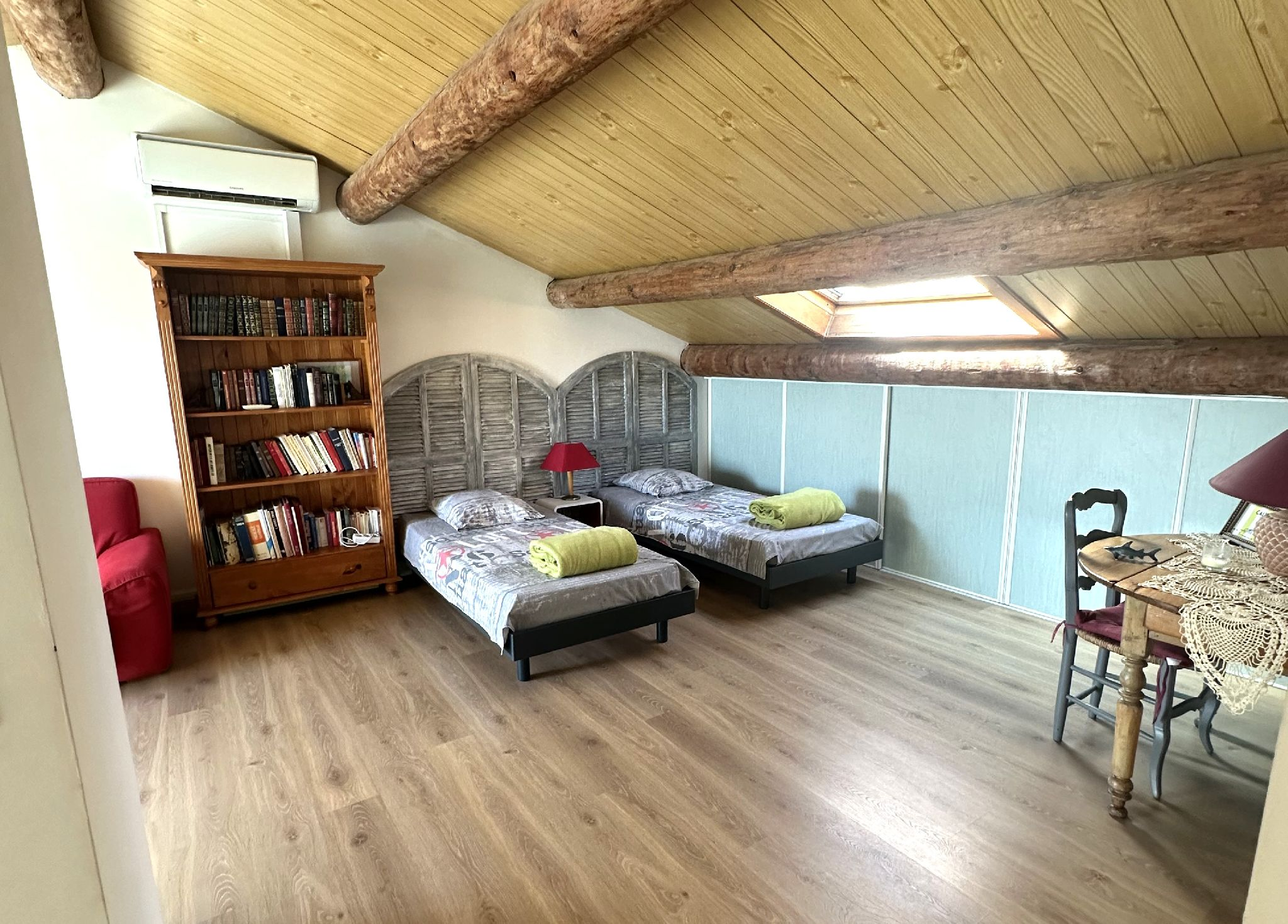 Appartement de type T4 en duplex sur une propriété privée L33 - Miniature 6
