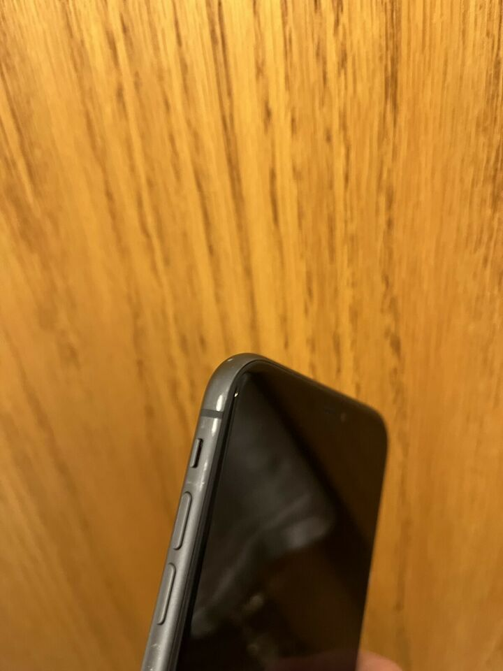 IPHONE 11 ( 128 Go + Coque) - Miniature 3