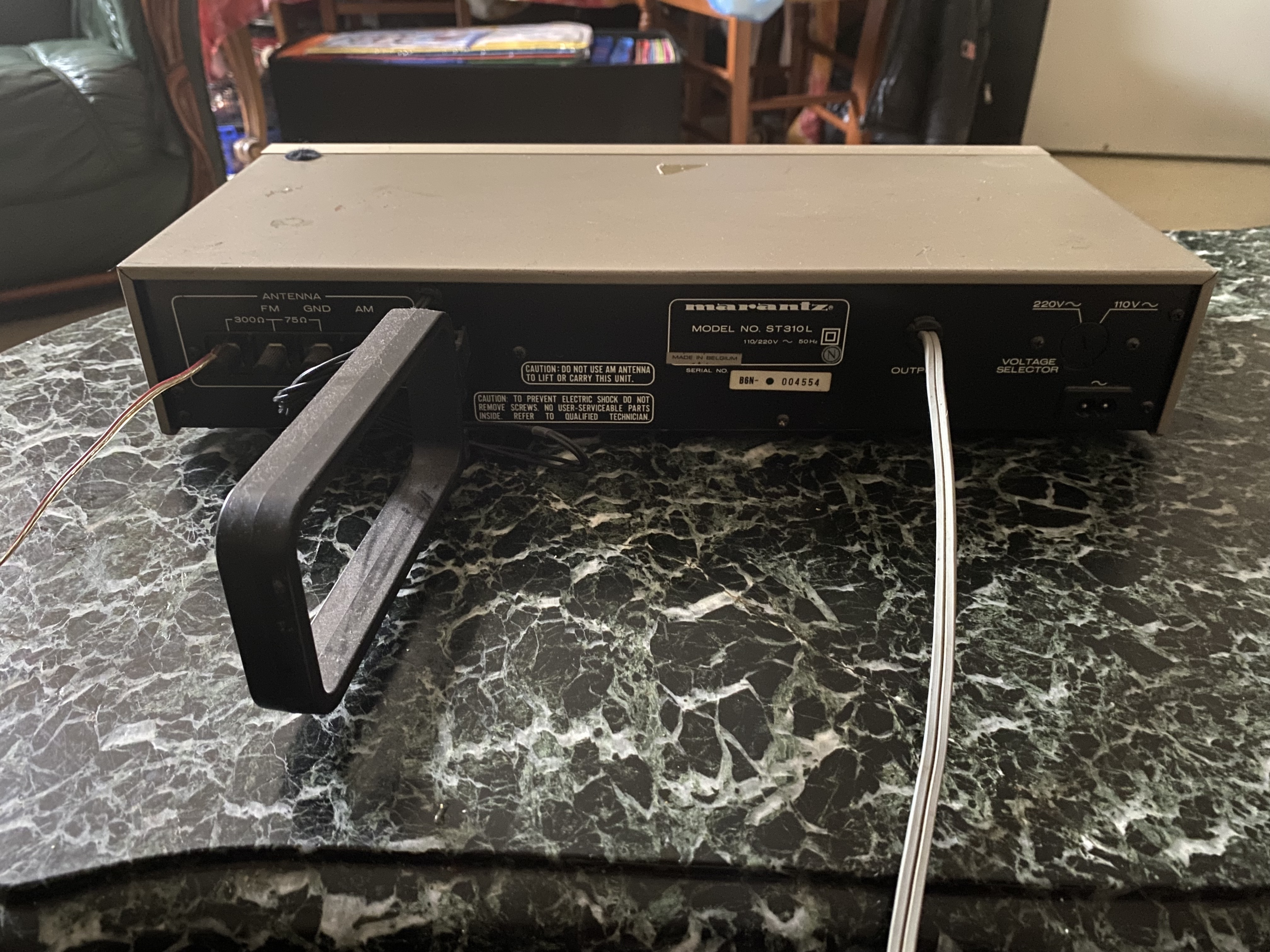 À VENDRE Tuner Classique Vintage Marantz ST 310 FM / AM tuner (1980 - 1982) EN L’ÉTAT !