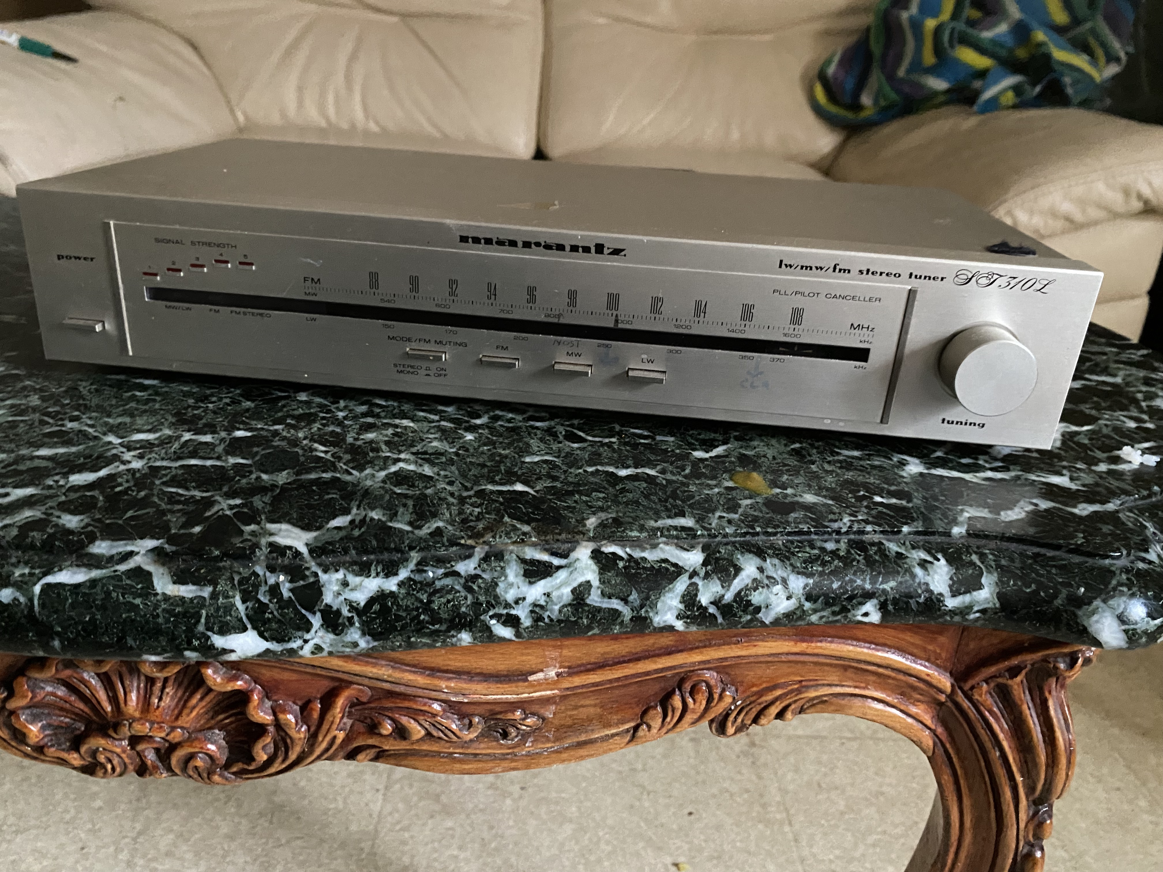À VENDRE Tuner Classique Vintage Marantz ST 310 FM / AM tuner (1980 - 1982) EN L’ÉTAT ! - Miniature 2