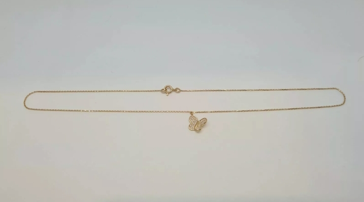 Gjerdan ne ar te verdhe 18 karat 2.40 gr set me diamante 0.20 karat