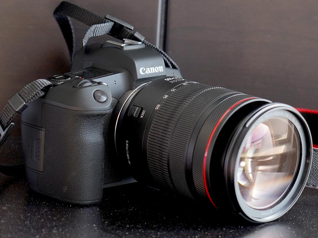 CANON EOS