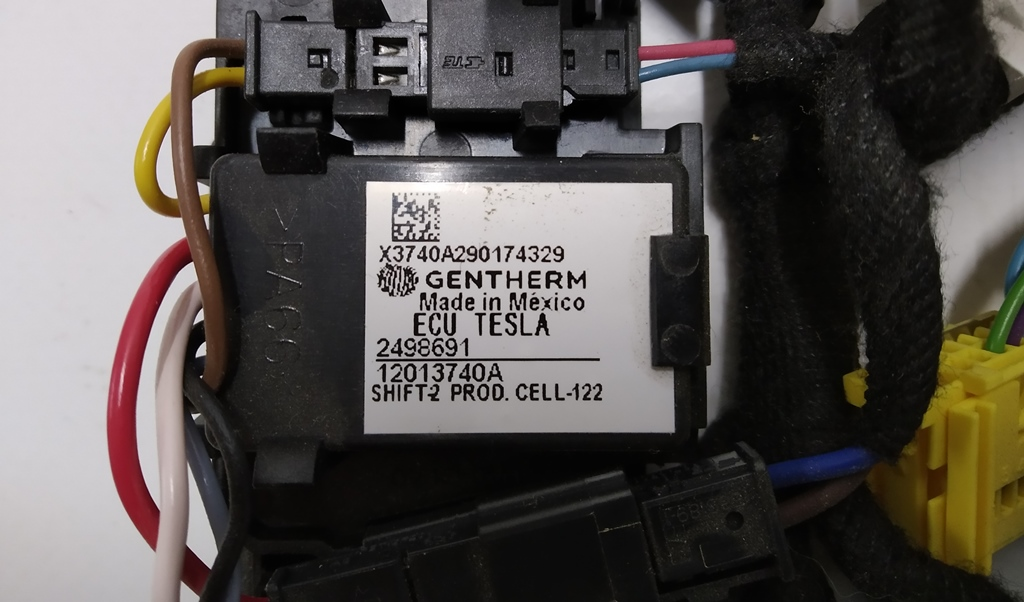 Module de commande d'airbag conducteur Tesla 2498691