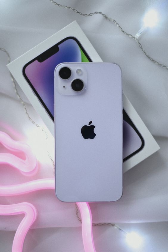 iPhone 14