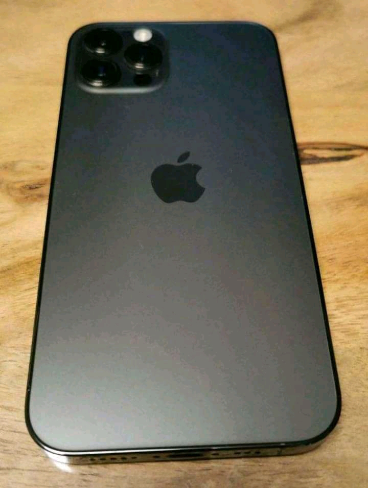 iPhone 12 pro Max - Miniature 2