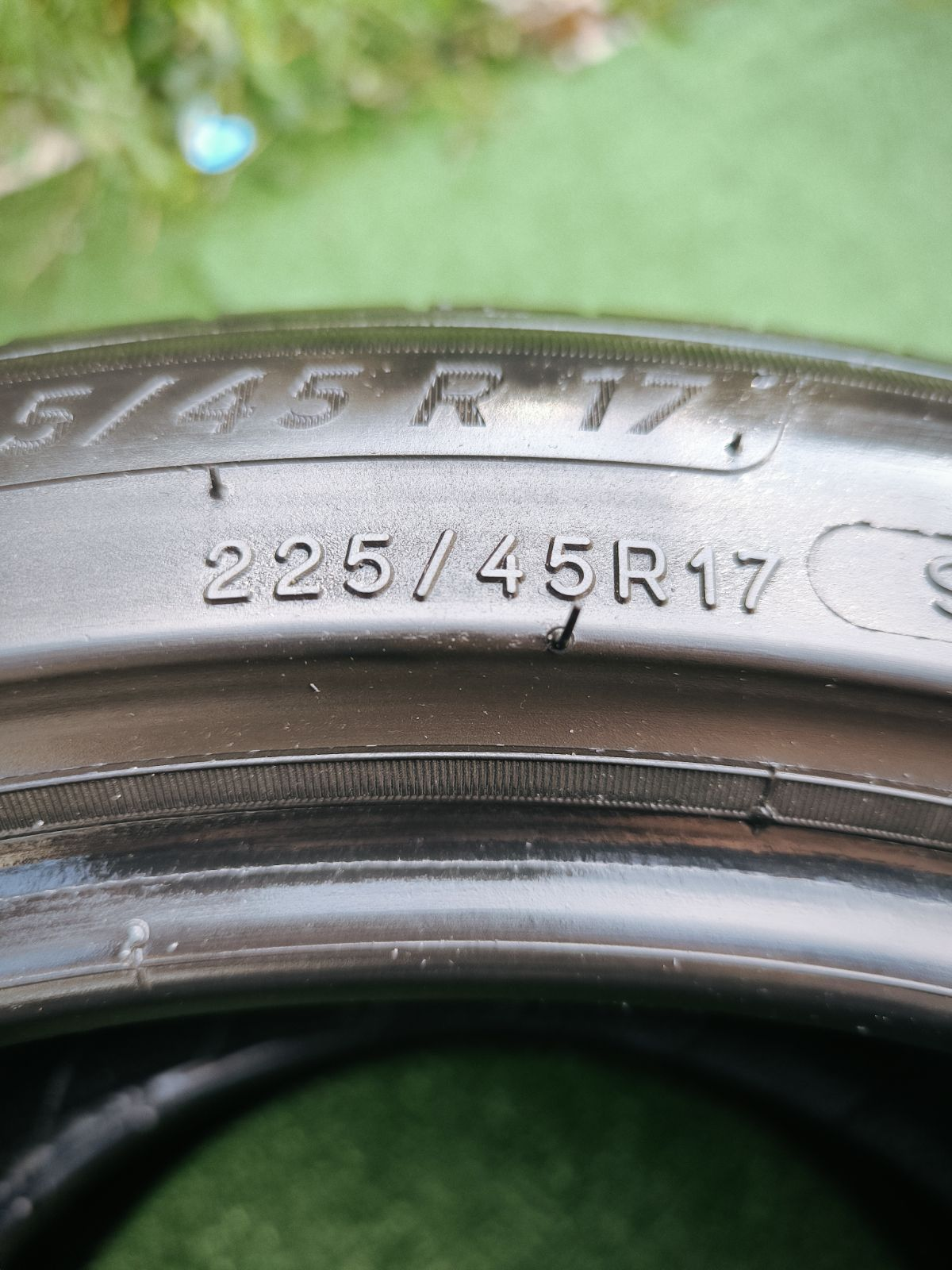 Pneus 225/45/17