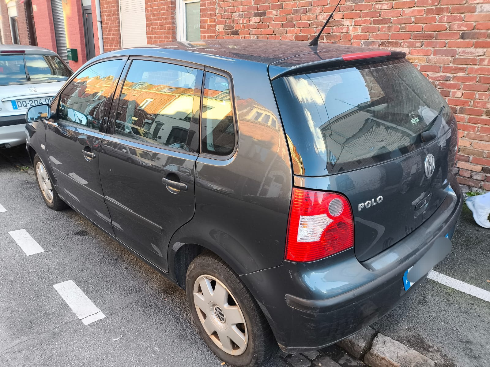 Volkswagen Polo Essence en excellent état - Miniature 5