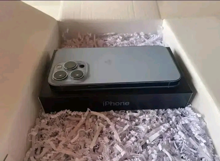 Je vends mon iphone 15 pro max