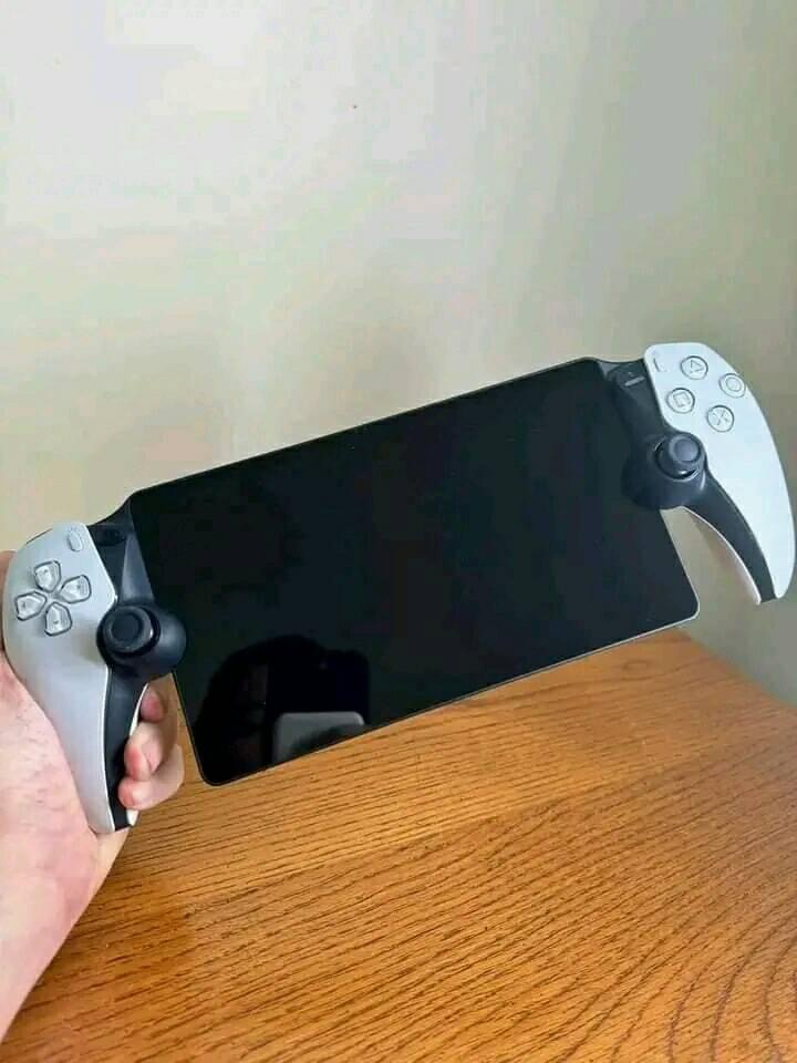 PlayStation deplacable - Miniature 2