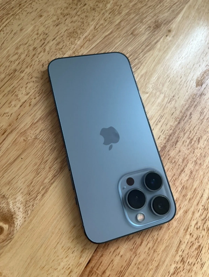NOUVEAU Vérifié IMEI Apple iPhone 13 Pro Sierra Bleu 128 Go (T-Mobile) a2483
