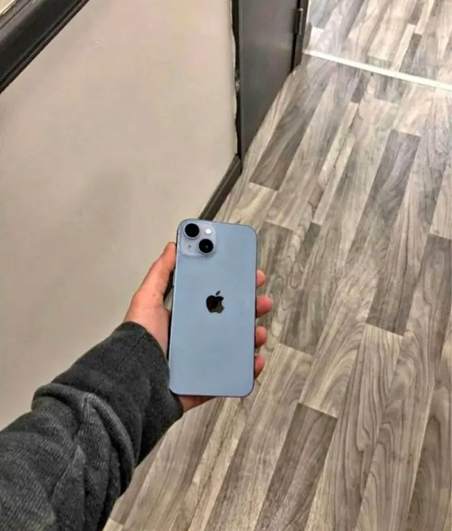 iPhone 14