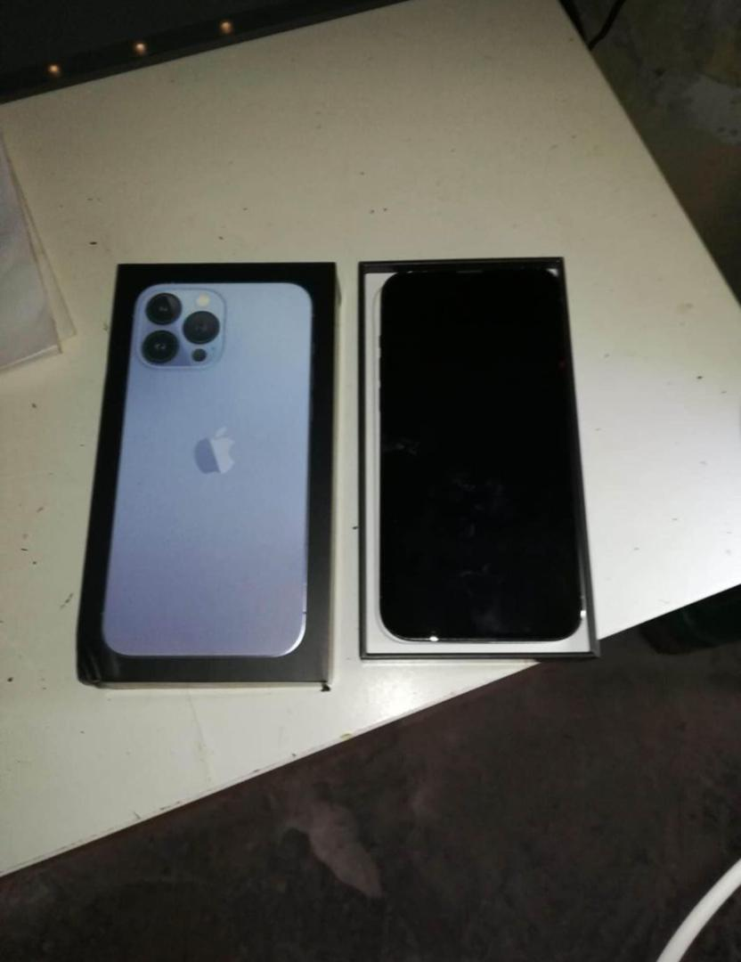 iPhone 13 pro max 256go