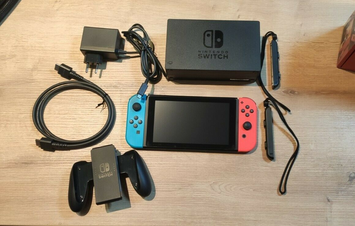 Nintendo Switch OLED - Miniature 3