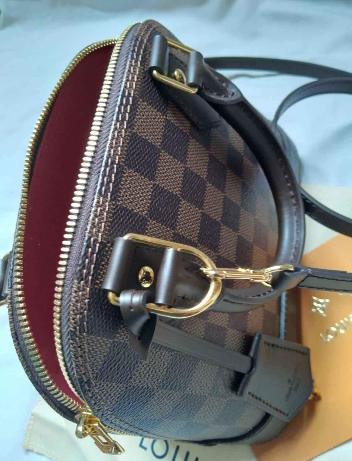 Sac Louis Vuitton alma bb
