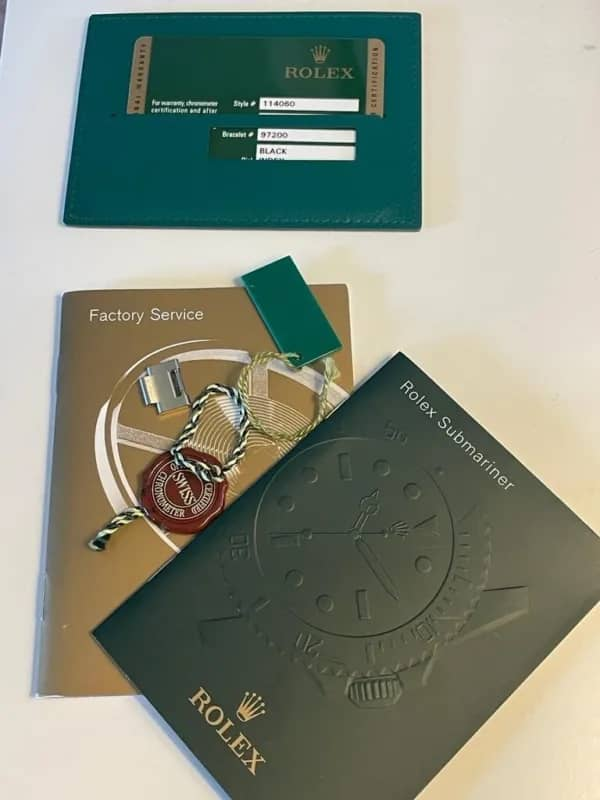 Montre Rolex en argent tout neuf