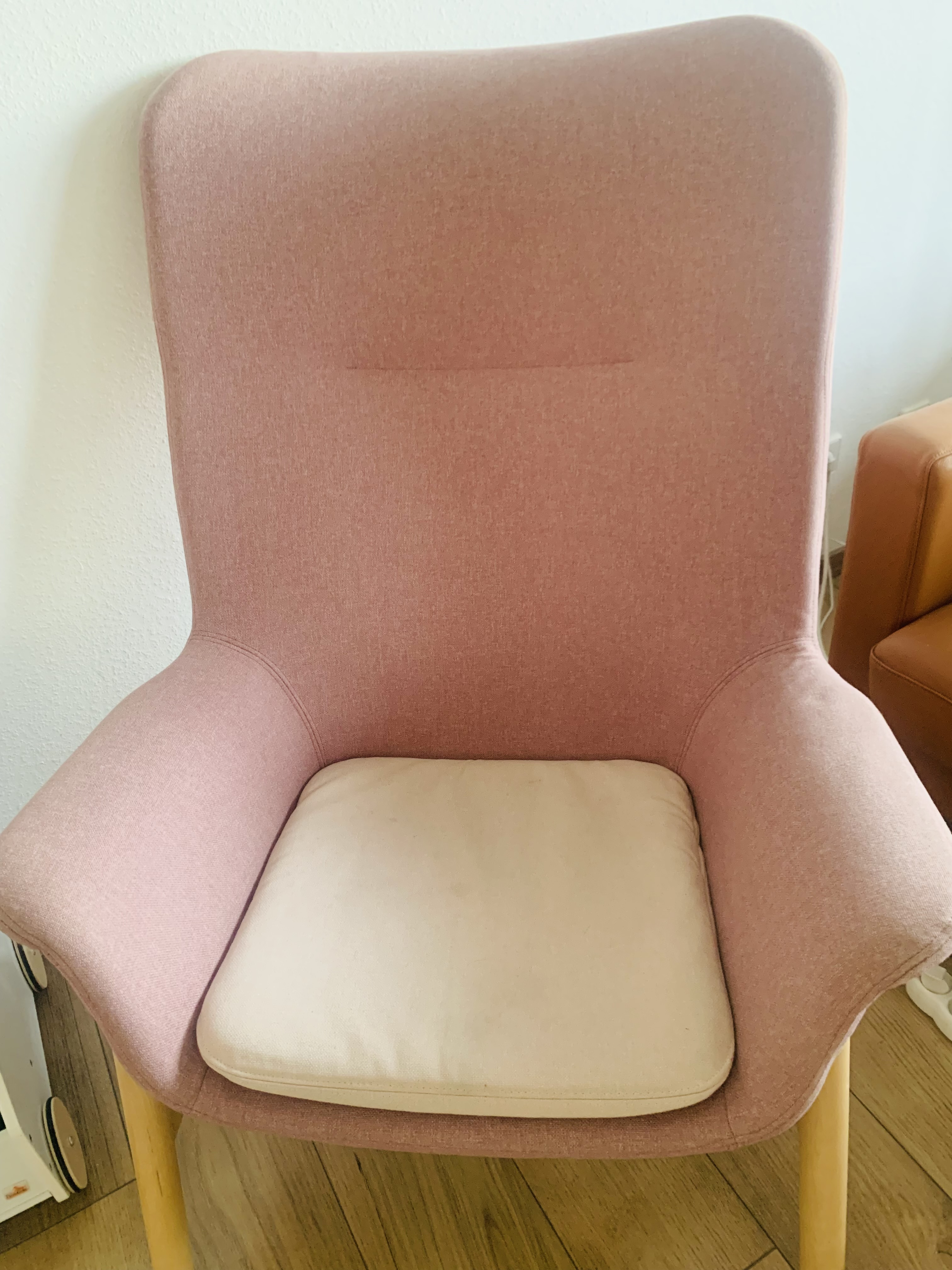 Fauteuil Vedbo IKEA rose