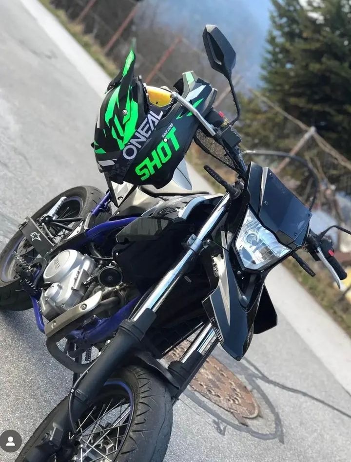 Moto YAMAHA WRX125nl - Miniature 3