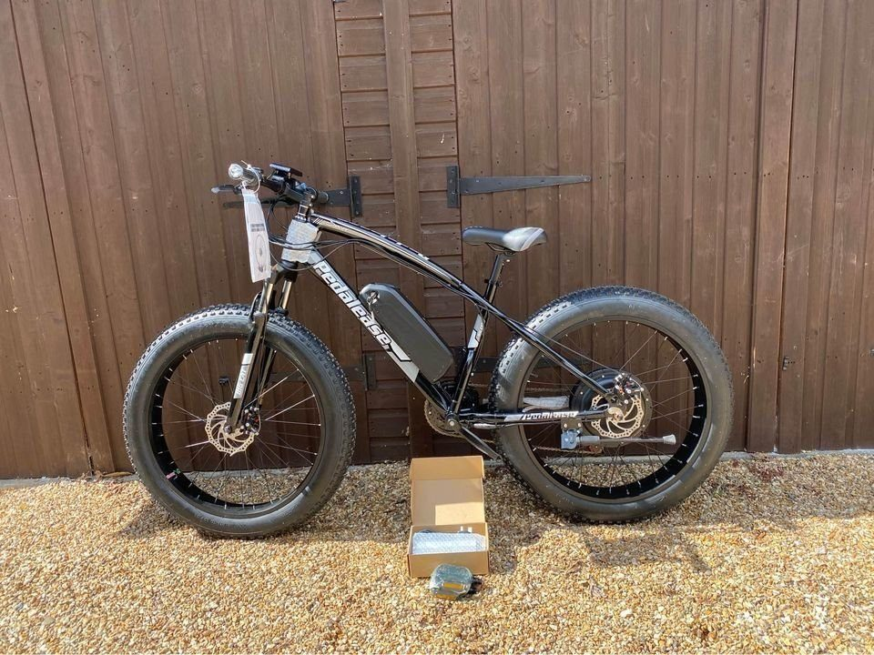Vélo étectrique tout terrain occasion neuf