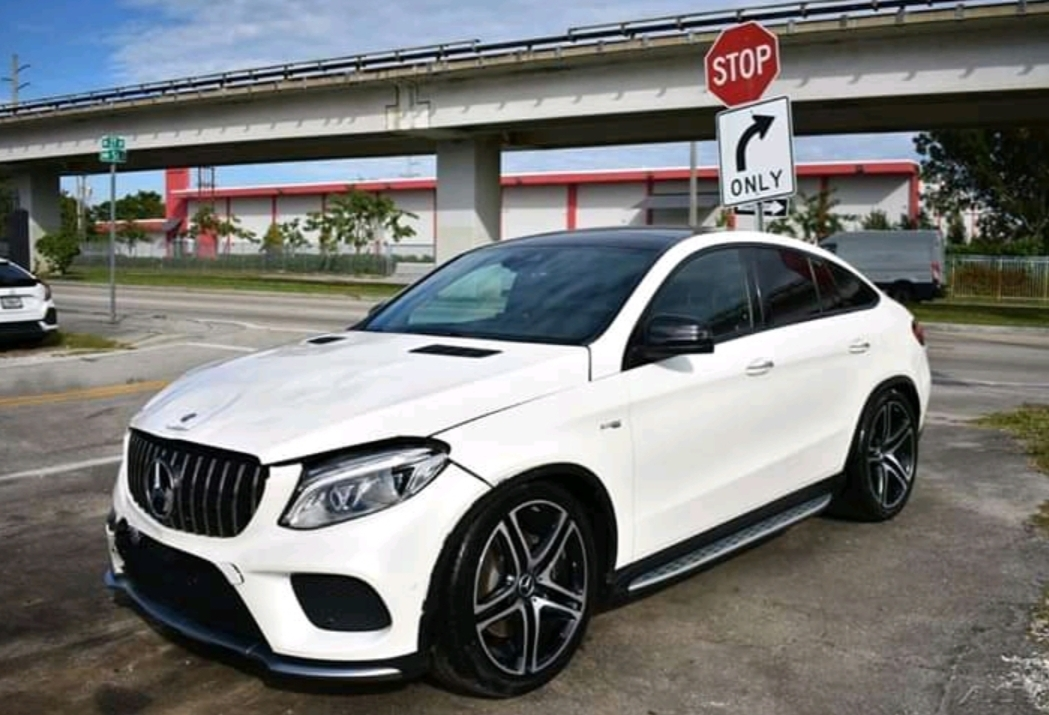 Mercedes Benz en vente
