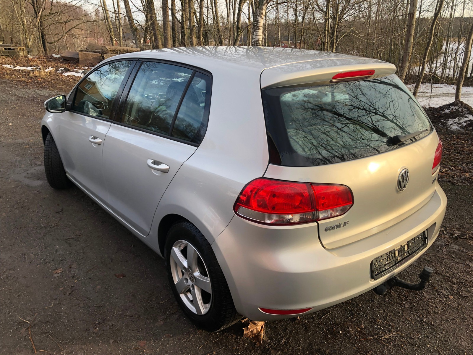 VOLKSWAGEN GOLF V 1.6 TDI 90 CP 66 kW 2010