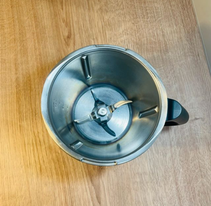 Thermomix TM6 avec marmite Couteau à mélanger Tasse à mesurer