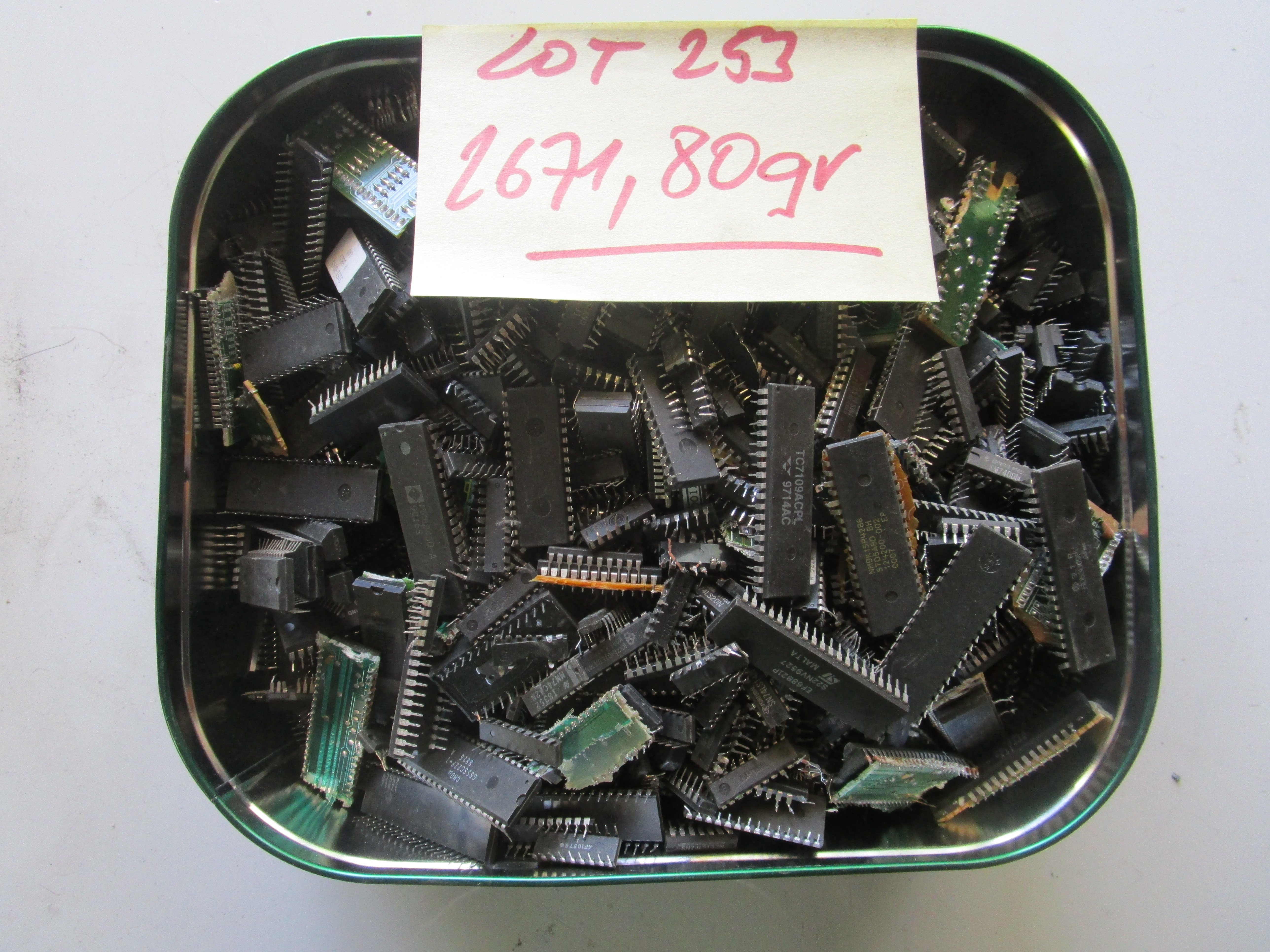 Gros lot Eprom electronique - Miniature 2