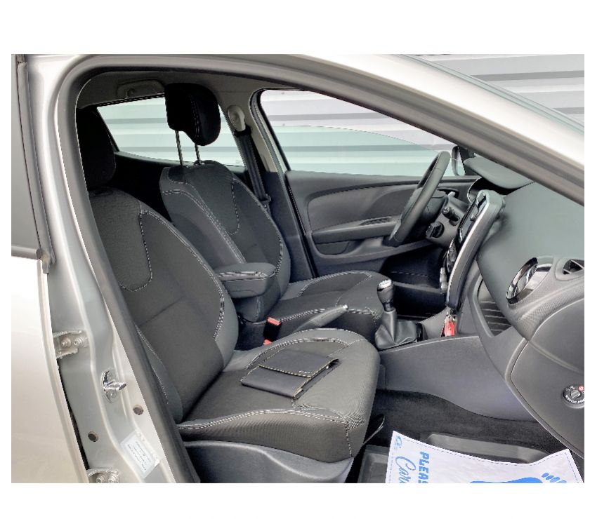 Jolie voiture de manque clio4 disponible.