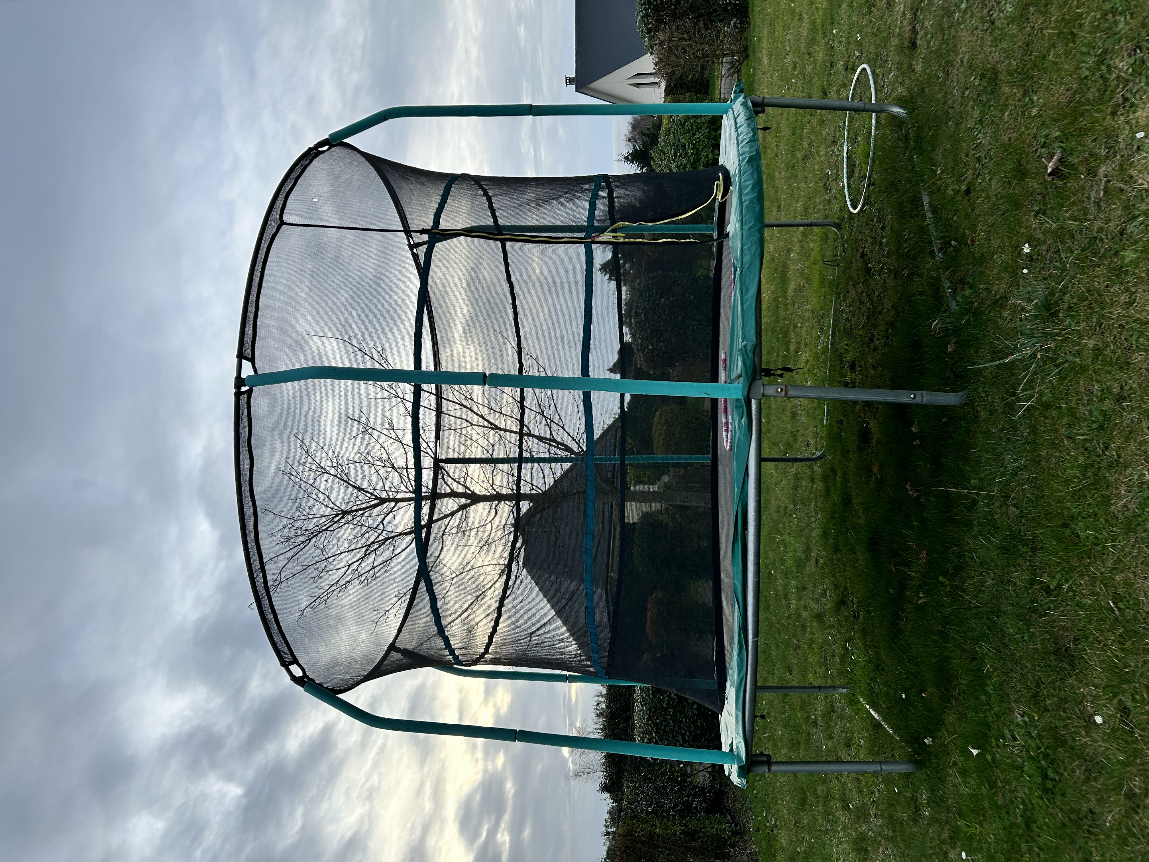 Trampoline jumper 12 ft 150 kg maximum