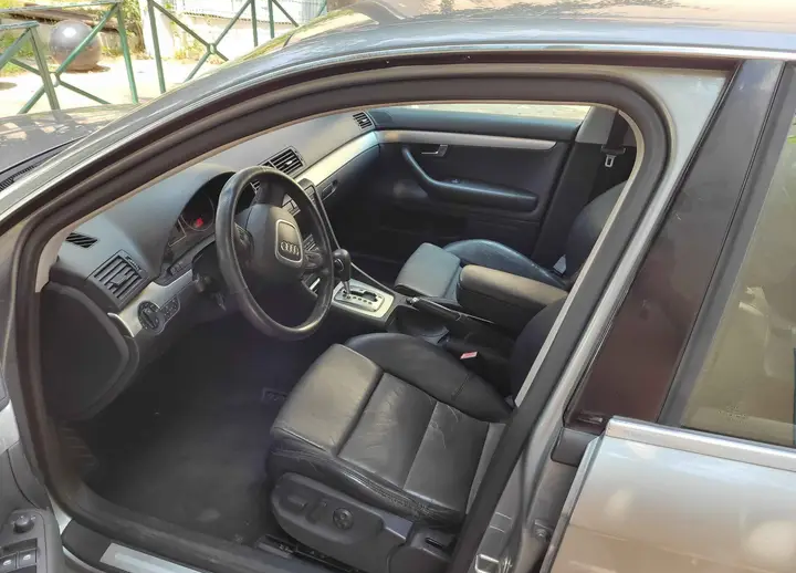 Audi 2006 A4