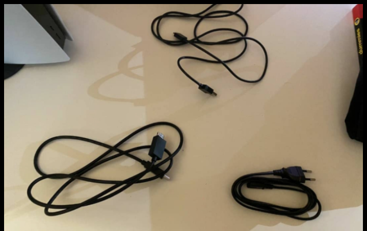 PS5 avec ces accessoire complète - Miniature 2