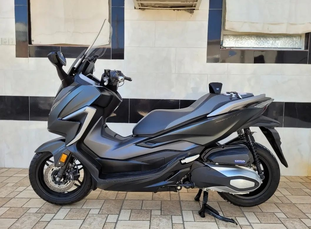 Honda Forza 5 modèle 2021 - Miniature 7