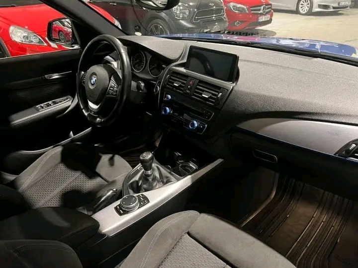 Je mets en vente mon BMW série 1 en bon état de fonctionnement bien propre sans aucun problème